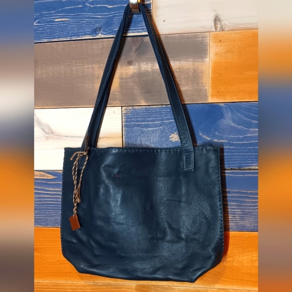 Leather Tote NWT Navy Blue Bohemian - Picture 1 of 7